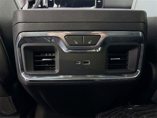 2025 GMC Sierra 3500 HD Vehicle Photo in PUYALLUP, WA 98371-4149