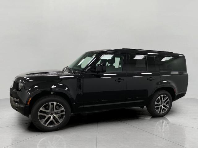 2025 Defender Vehicle Photo in Appleton, WI 54913