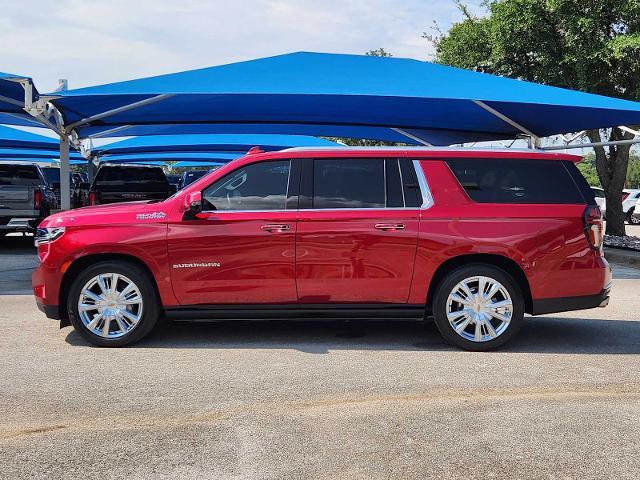 2023 Chevrolet Suburban Vehicle Photo in DENTON, TX 76210-9321