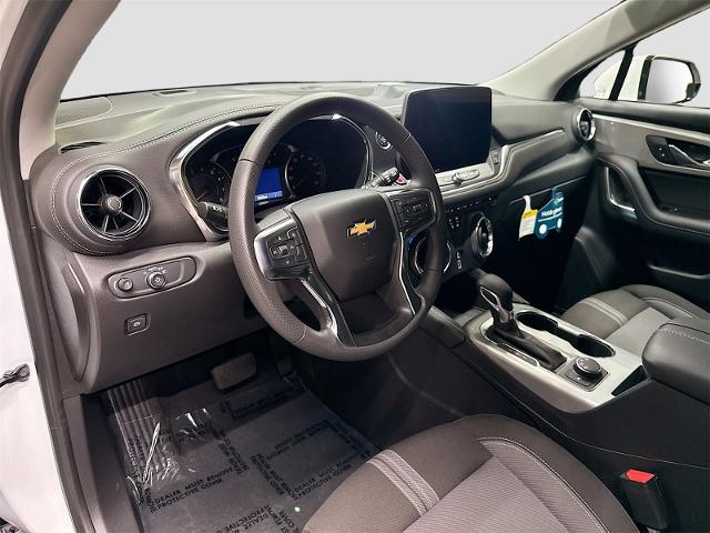 2025 Chevrolet Blazer Vehicle Photo in EVERETT, WA 98203-5662