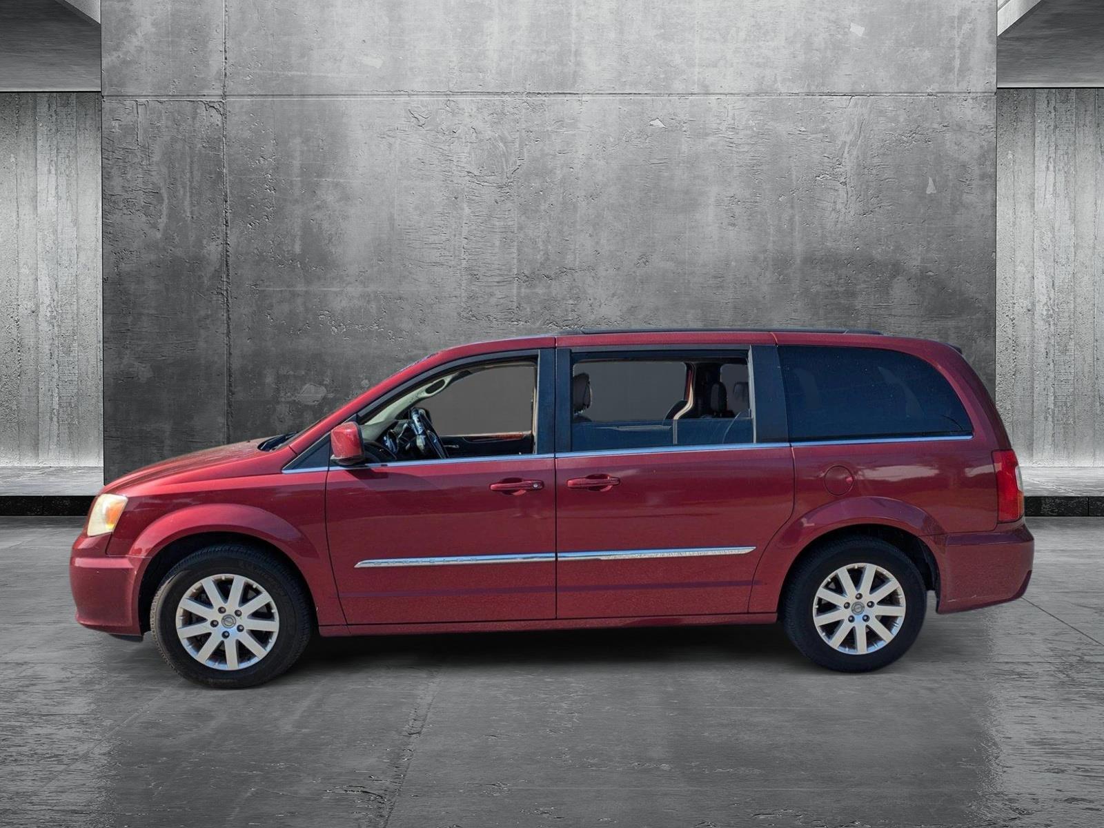 2014 Chrysler Town & Country Vehicle Photo in Sarasota, FL 34231