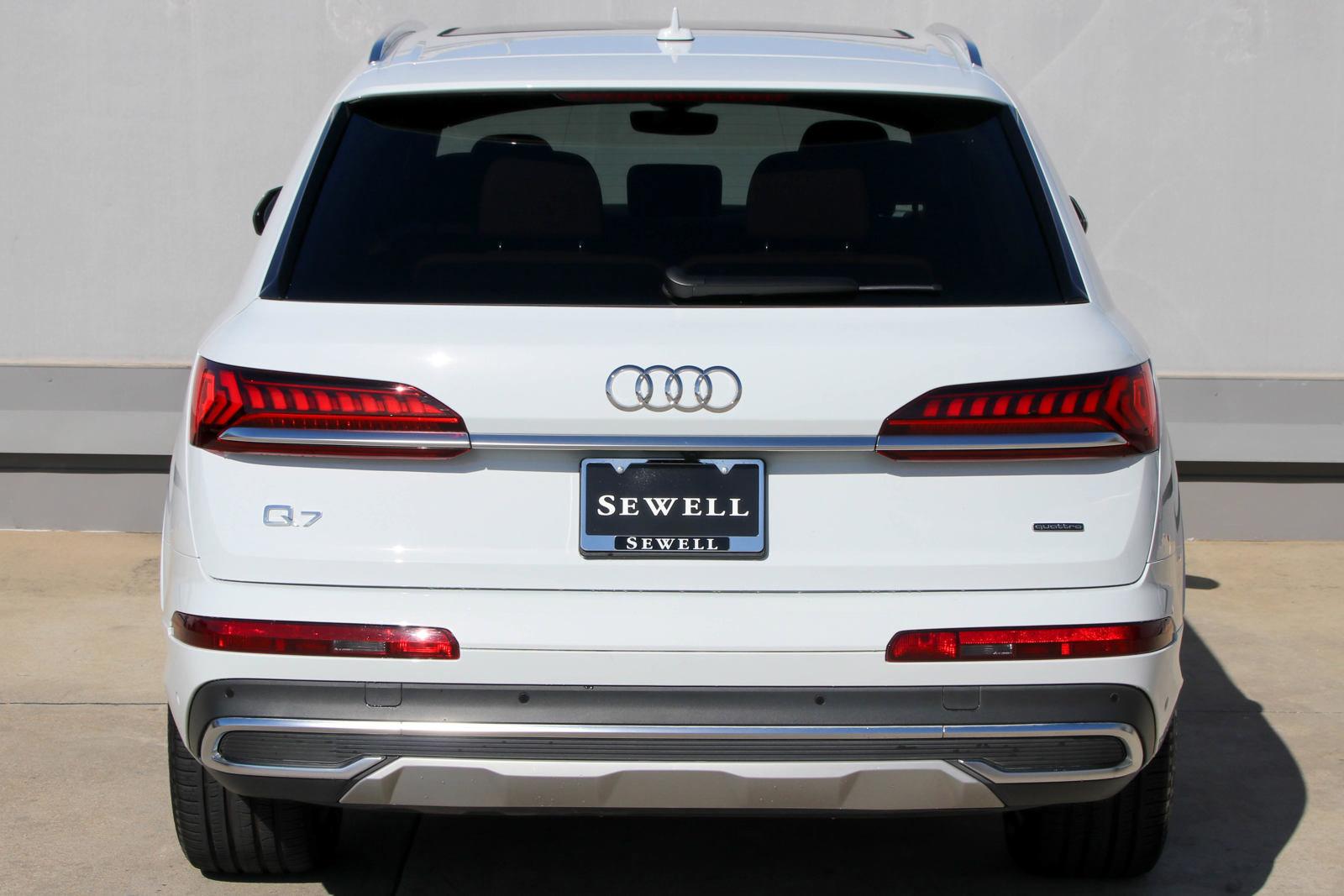 2024 Audi Q7 Vehicle Photo in SUGAR LAND, TX 77478