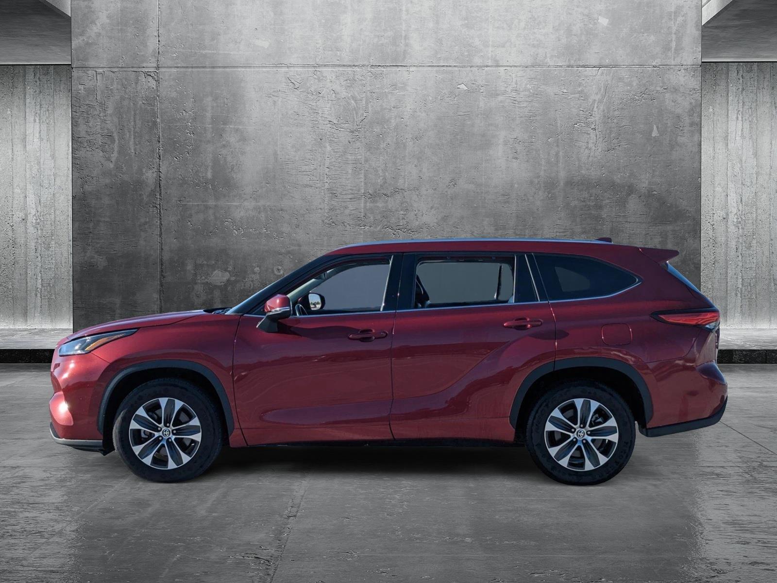 2022 Toyota Highlander Vehicle Photo in Ft. Myers, FL 33907