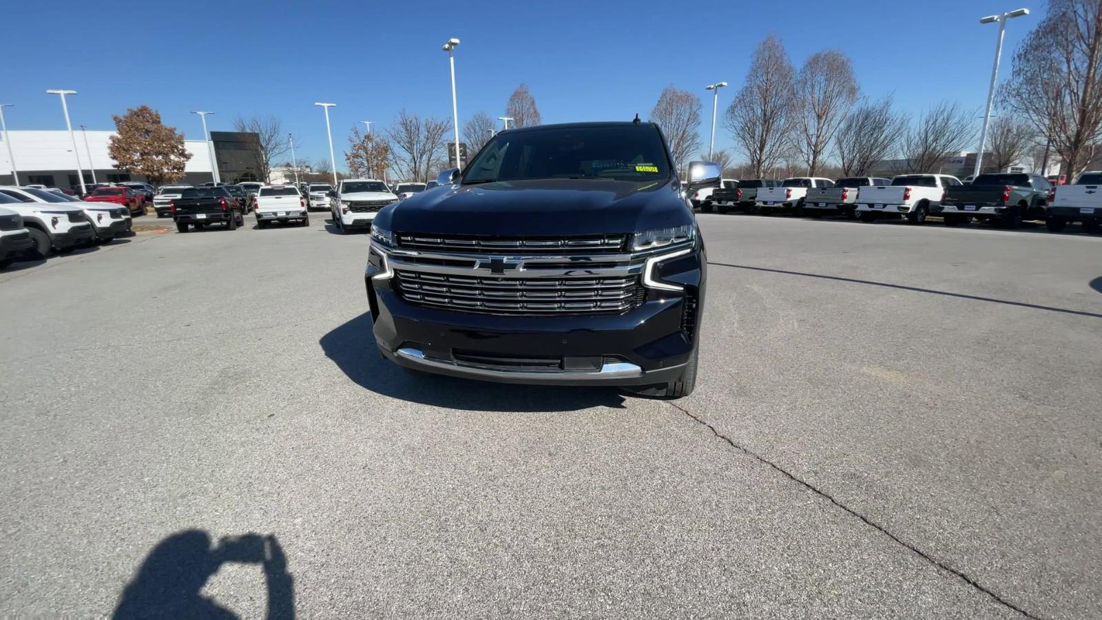 2024 Chevrolet Suburban Vehicle Photo in BENTONVILLE, AR 72712-4322