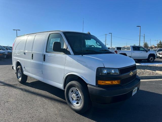 2024 Chevrolet Express Cargo 2500 Vehicle Photo in COLUMBIA, MO 65203-3903