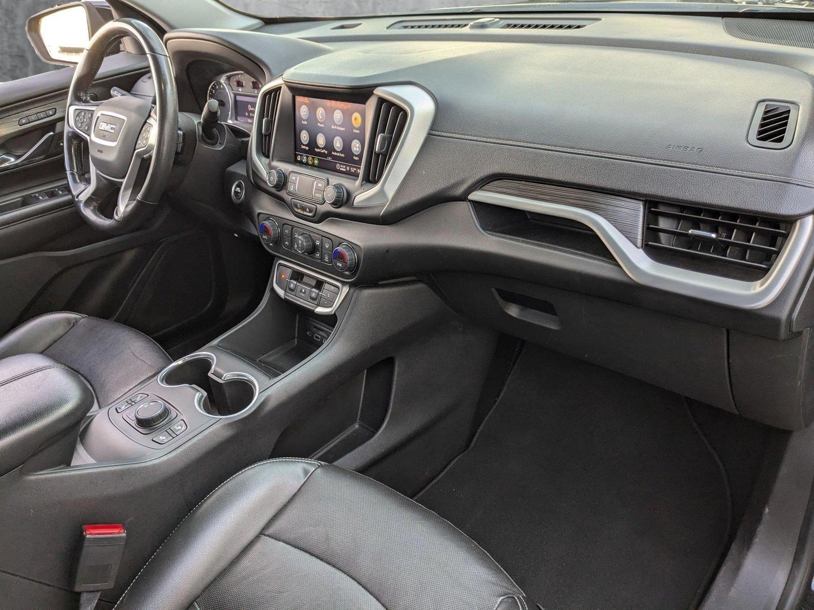 2022 GMC Terrain Vehicle Photo in VALENCIA, CA 91355-1705