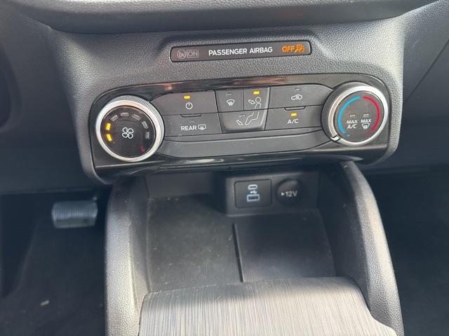 2022 Ford Escape Vehicle Photo in VENTURA, CA 93003-8585