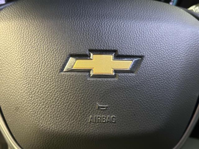 2021 Chevrolet Traverse Vehicle Photo in Roslyn, NY 11576