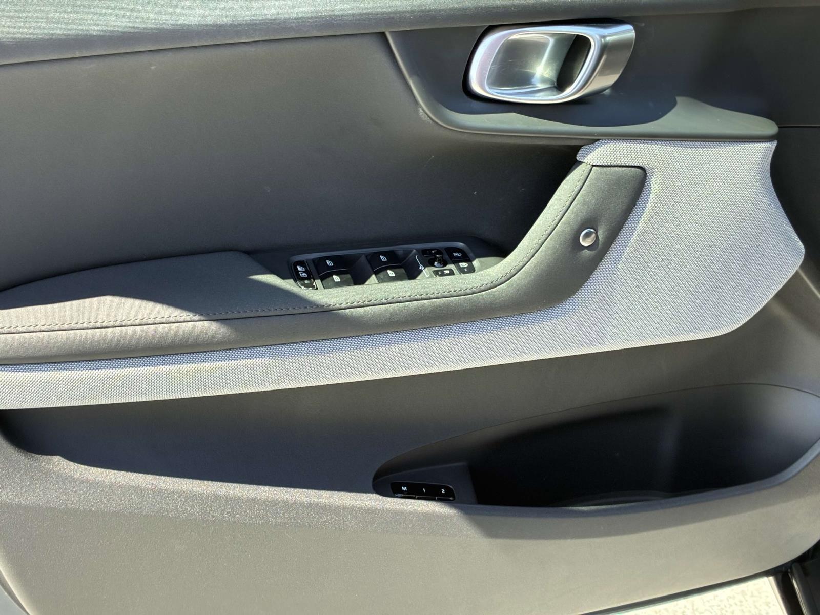 2022 Polestar 2 Vehicle Photo in LOS ANGELES, CA 90007-3794