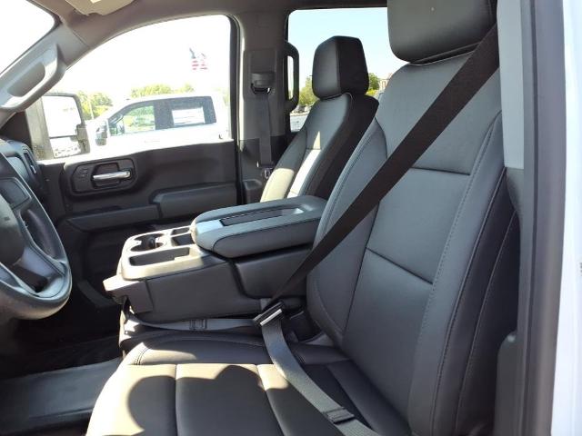 2025 Chevrolet Silverado 3500 HD Chassis Cab Vehicle Photo in EMPORIA, VA 23847-1235