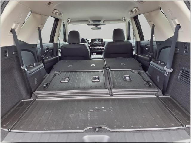 2025 Nissan Pathfinder Vehicle Photo in Oshkosh, WI 54904