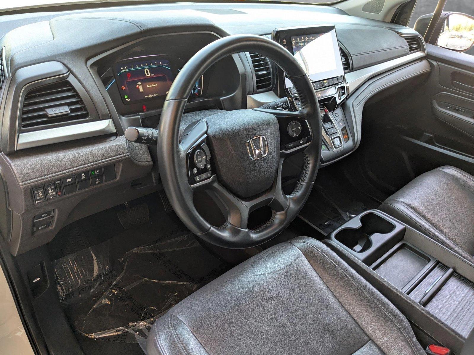 2019 Honda Odyssey Vehicle Photo in Valencia, CA 91355