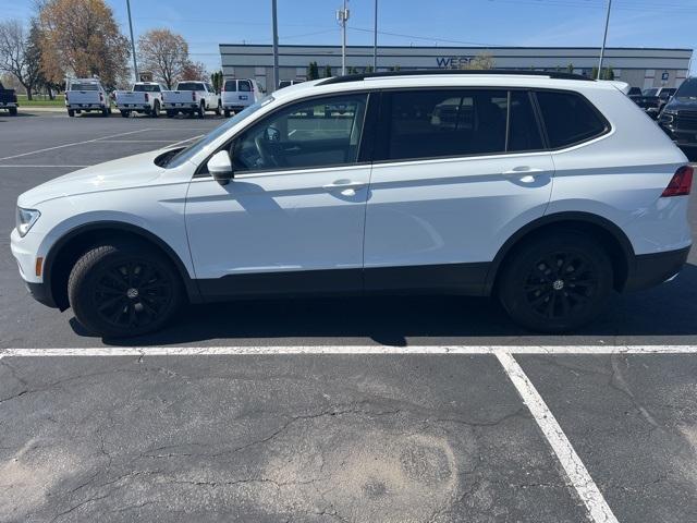 2018 Volkswagen Tiguan Vehicle Photo in GREEN BAY, WI 54304-5303