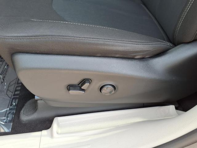 2022 Chrysler Voyager Vehicle Photo in Tampa, FL 33612