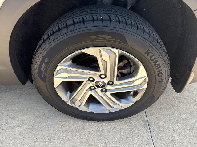 2023 Hyundai SANTA FE Vehicle Photo in Peoria, IL 61615