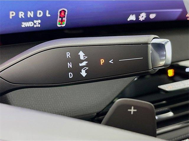 2025 Buick Enclave Vehicle Photo in PUYALLUP, WA 98371-4149