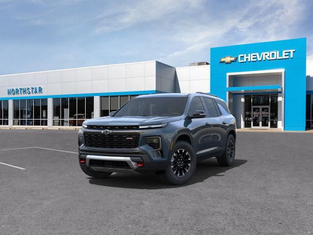2025 Chevrolet Traverse Vehicle Photo in MOON TOWNSHIP, PA 15108-2571