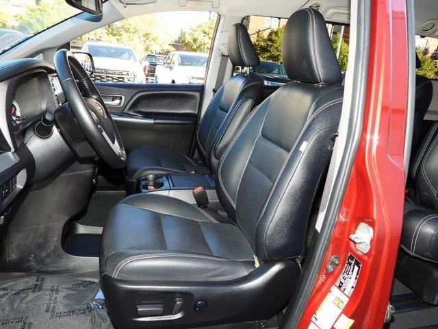 2020 Toyota Sienna Vehicle Photo in DALLAS, TX 75244-5909