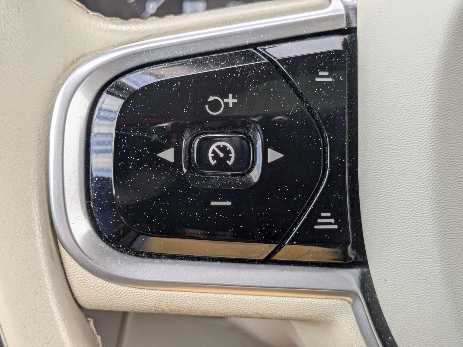 2020 Volvo XC90 Vehicle Photo in St. Petersburg, FL 33713