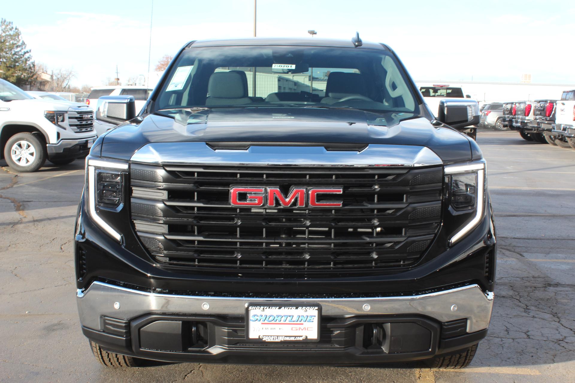 2025 GMC Sierra 1500 Vehicle Photo in AURORA, CO 80012-4011