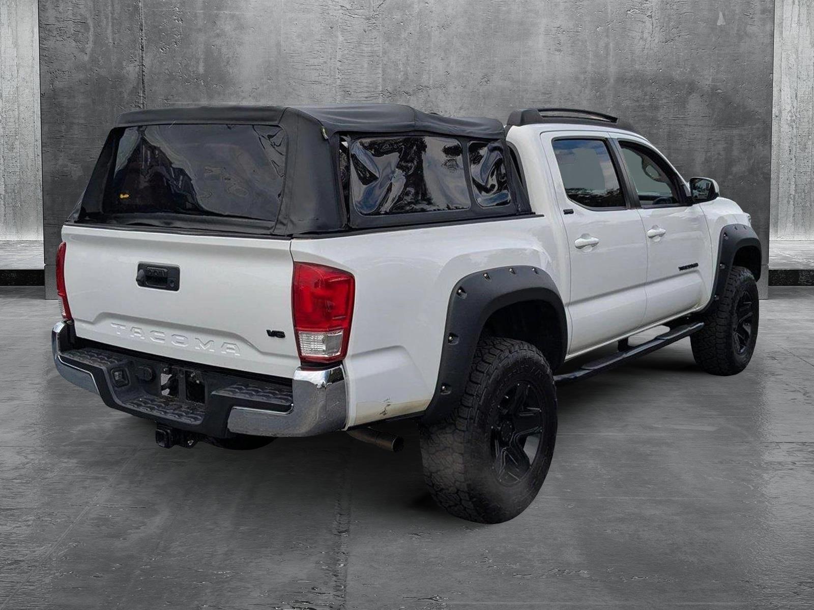 2017 Toyota Tacoma Vehicle Photo in Panama City, FL 32401