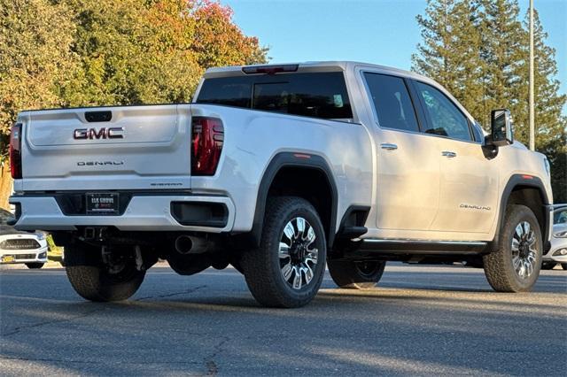 2025 GMC Sierra 2500 HD Vehicle Photo in ELK GROVE, CA 95757-8703