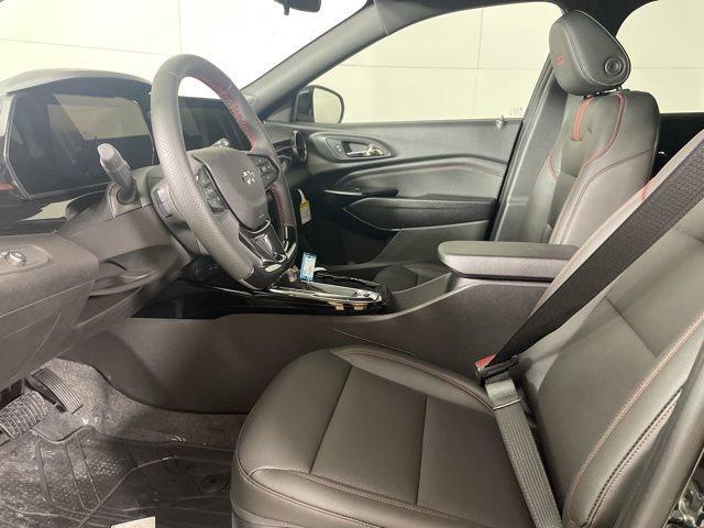 2025 Chevrolet Trax Vehicle Photo in PHOENIX, AZ 85014-3381