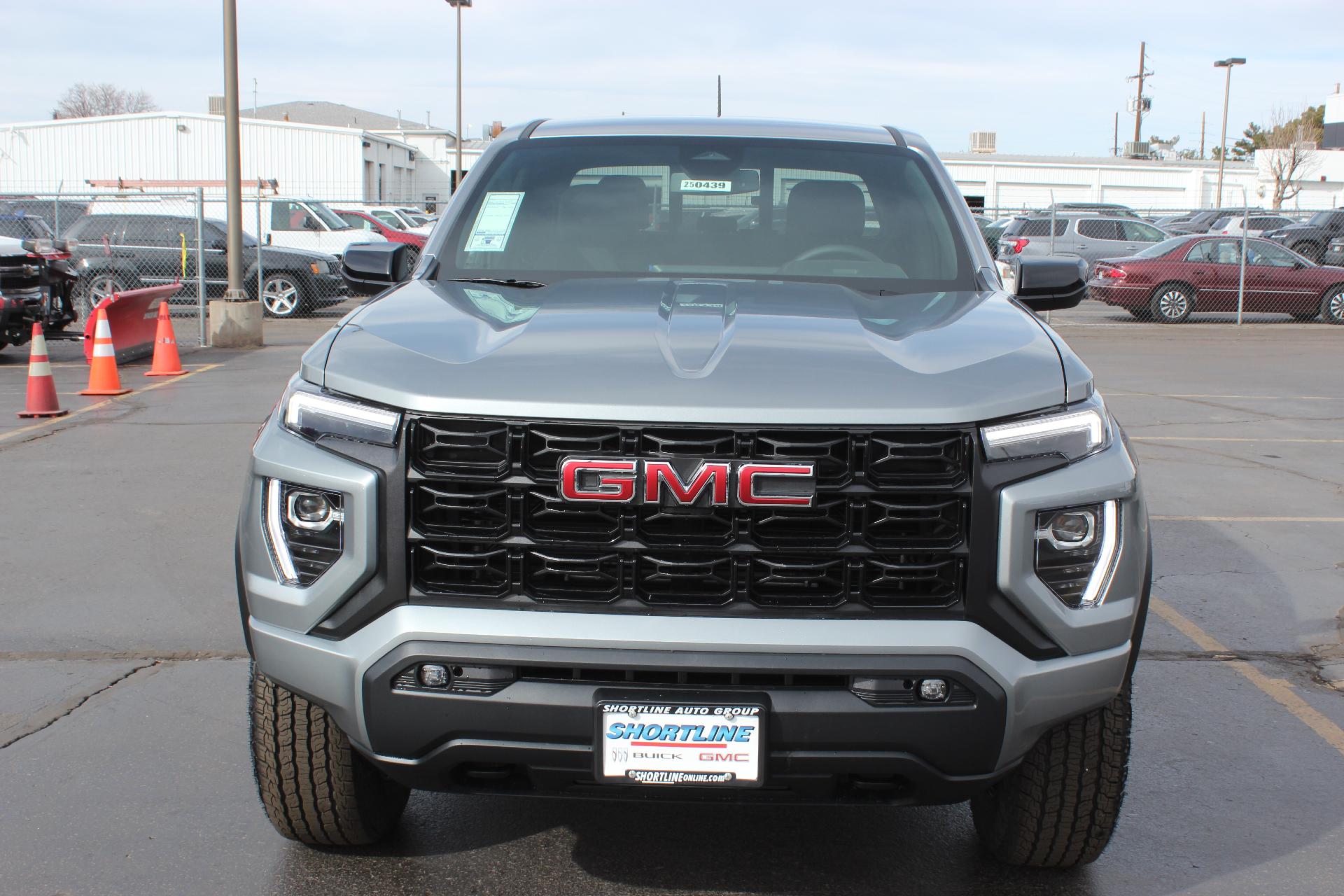 2025 GMC Canyon Vehicle Photo in AURORA, CO 80012-4011