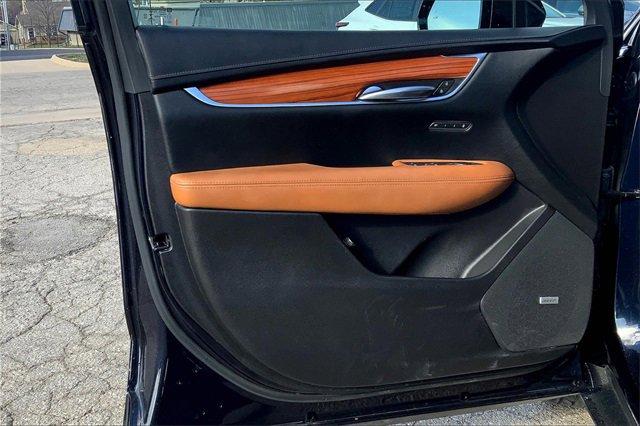2021 Cadillac XT5 Vehicle Photo in TOPEKA, KS 66609-0000