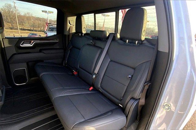 2025 Chevrolet Silverado 1500 Vehicle Photo in KANSAS CITY, MO 64114-4502
