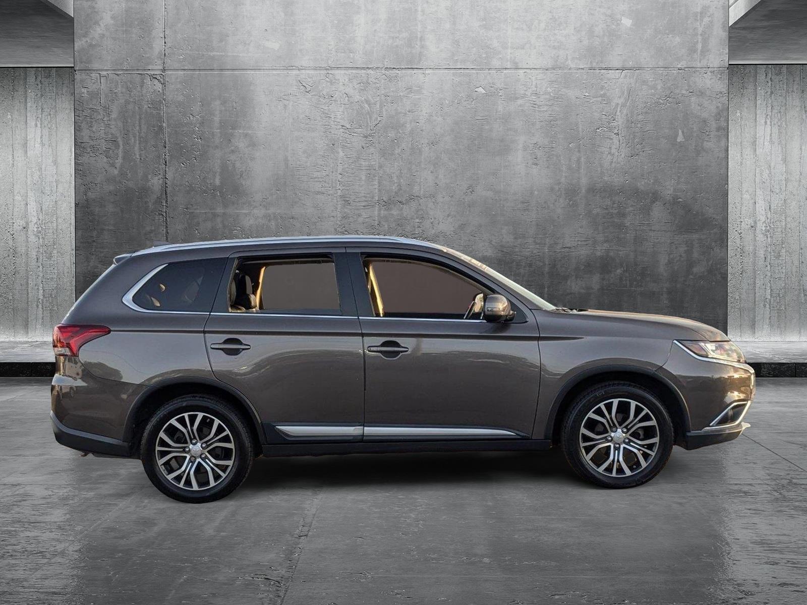 2017 Mitsubishi Outlander Vehicle Photo in MIAMI, FL 33134-2699