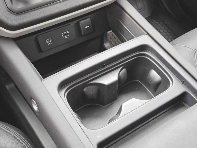 2024 Defender Vehicle Photo in AUSTIN, TX 78717