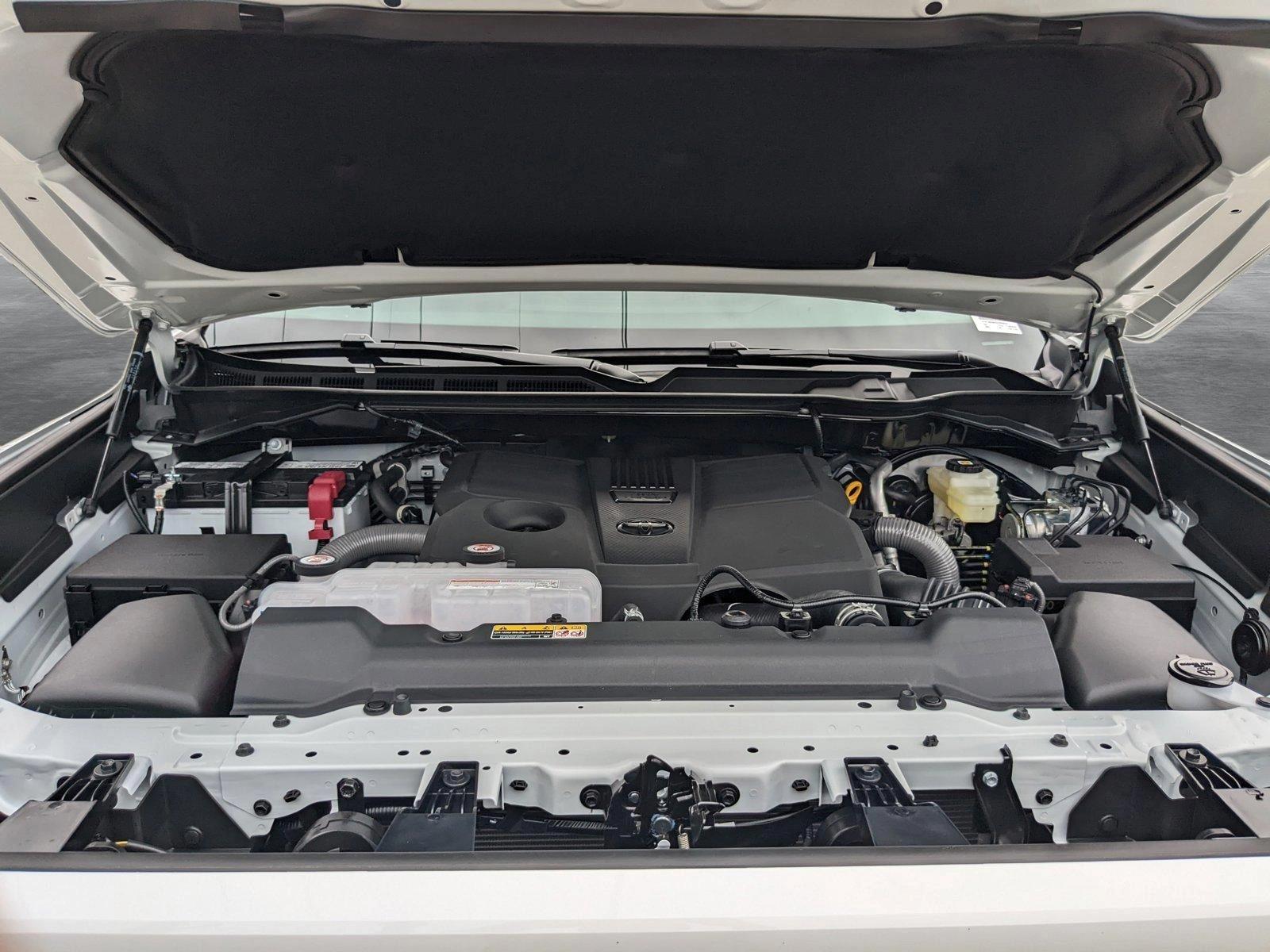 2025 Toyota Tundra 4WD Vehicle Photo in Davie, FL 33331