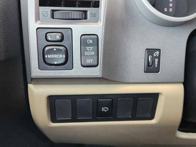 2013 Toyota Sequoia Vehicle Photo in Grapevine, TX 76051