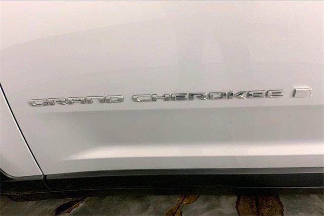 2023 Jeep Grand Cherokee L Vehicle Photo in KANSAS CITY, MO 64114-4502