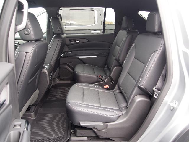 2025 Chevrolet Traverse Vehicle Photo in MADISON, IN 47250-1611