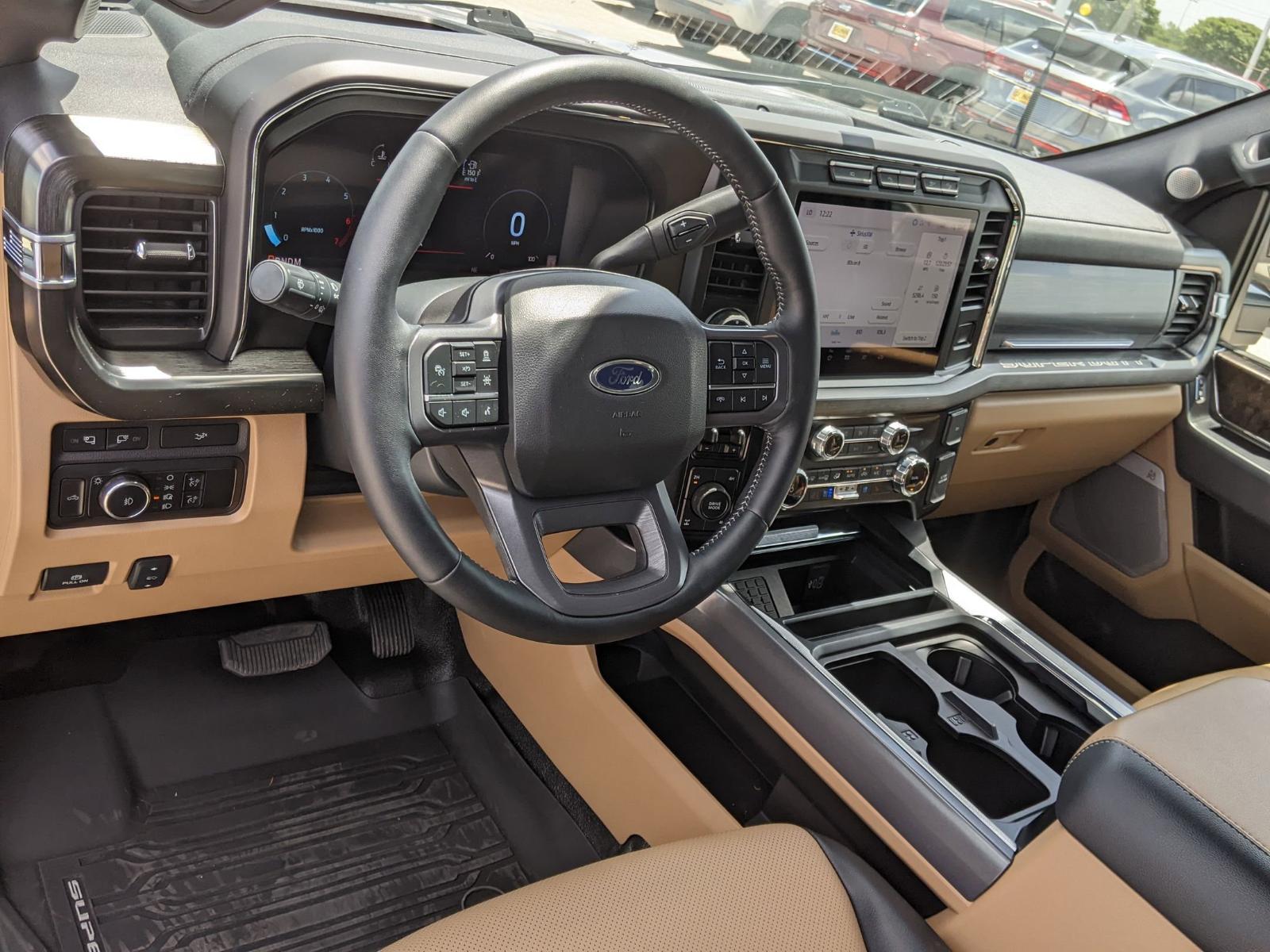 2024 Ford Super Duty F-250 SRW Vehicle Photo in Seguin, TX 78155