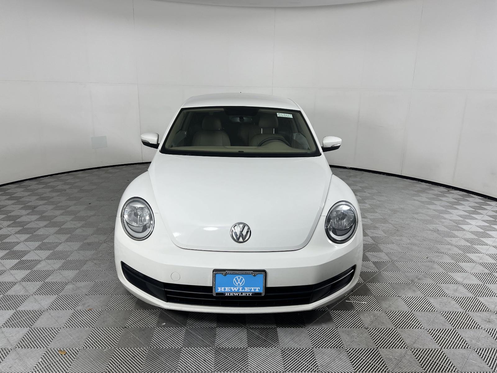 2013 Volkswagen Beetle Coupe Vehicle Photo in Georgetown, TX 78626