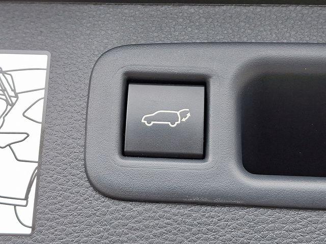 2024 Toyota Highlander Vehicle Photo in DANBURY, CT 06810-5034