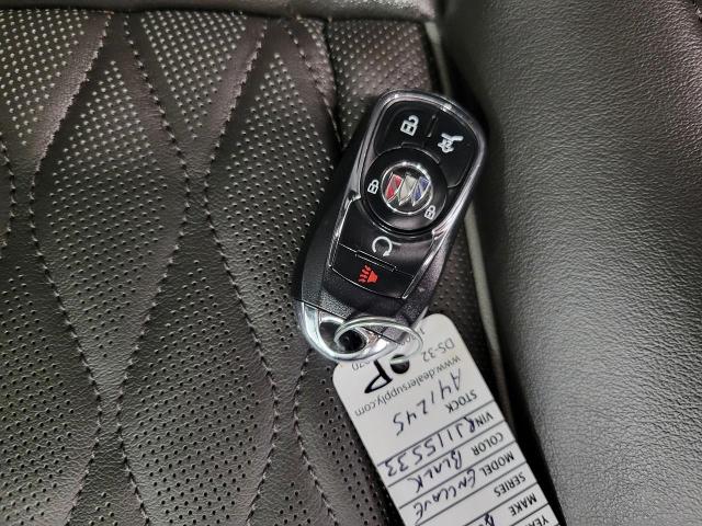2024 Buick Enclave Vehicle Photo in MADISON, WI 53713-3220