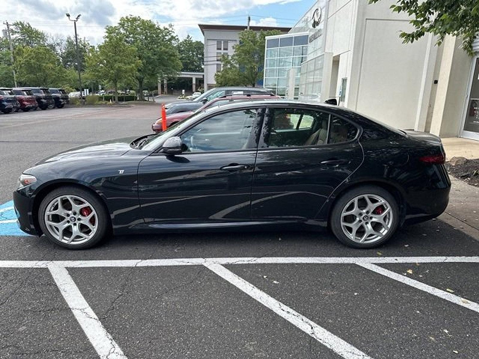 2022 Alfa Romeo Giulia Vehicle Photo in Willow Grove, PA 19090