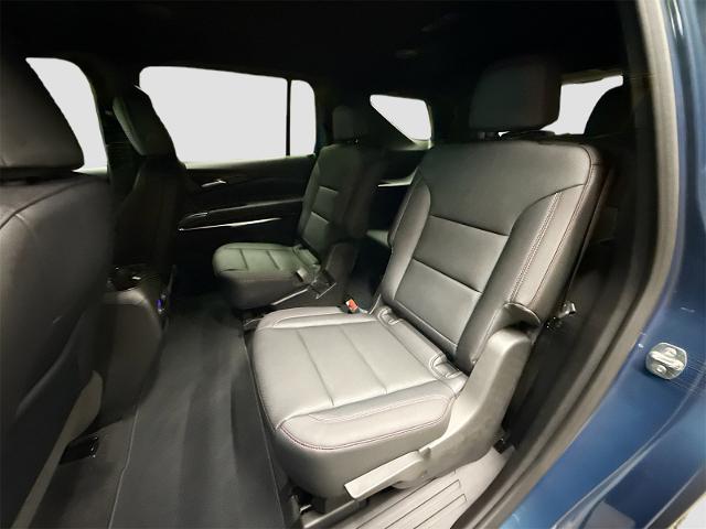 2026 Chevrolet Traverse Vehicle Photo in EVERETT, WA 98203-5662