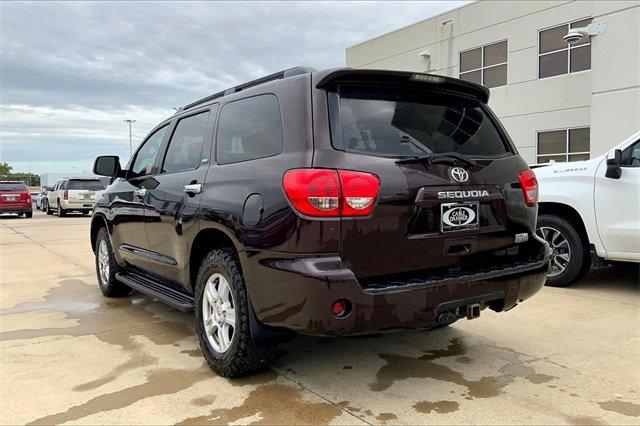 2016 Toyota Sequoia Vehicle Photo in TOPEKA, KS 66609-0000
