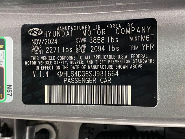 2025 Hyundai ELANTRA Vehicle Photo in Appleton, WI 54913