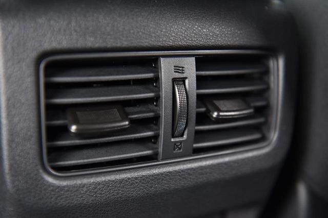 2025 Nissan Rogue Vehicle Photo in Ballwin, MO 63011