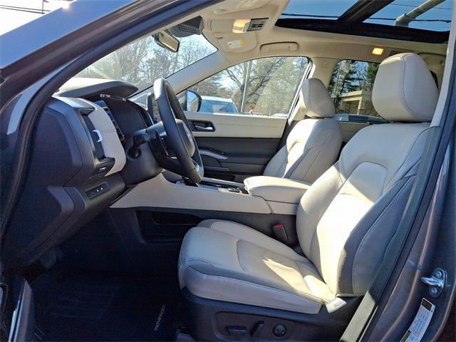 2023 Nissan Pathfinder Vehicle Photo in Willow Grove, PA 19090