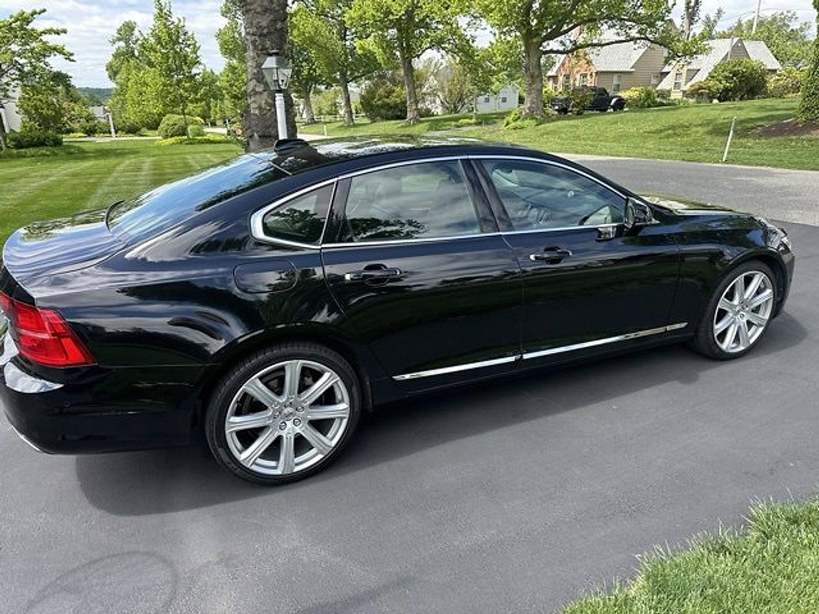 2017 Volvo S90 Vehicle Photo in Trevose, PA 19053