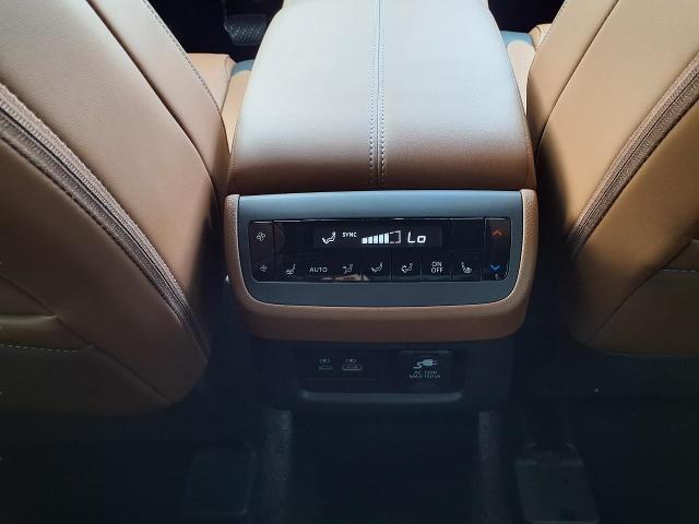2025 Nissan Pathfinder Vehicle Photo in Oshkosh, WI 54904