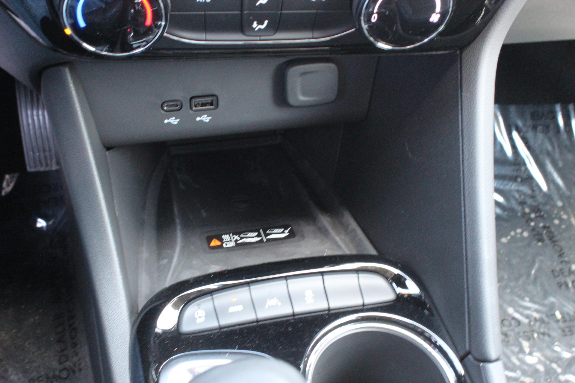 2025 Buick Encore GX Vehicle Photo in AURORA, CO 80012-4011