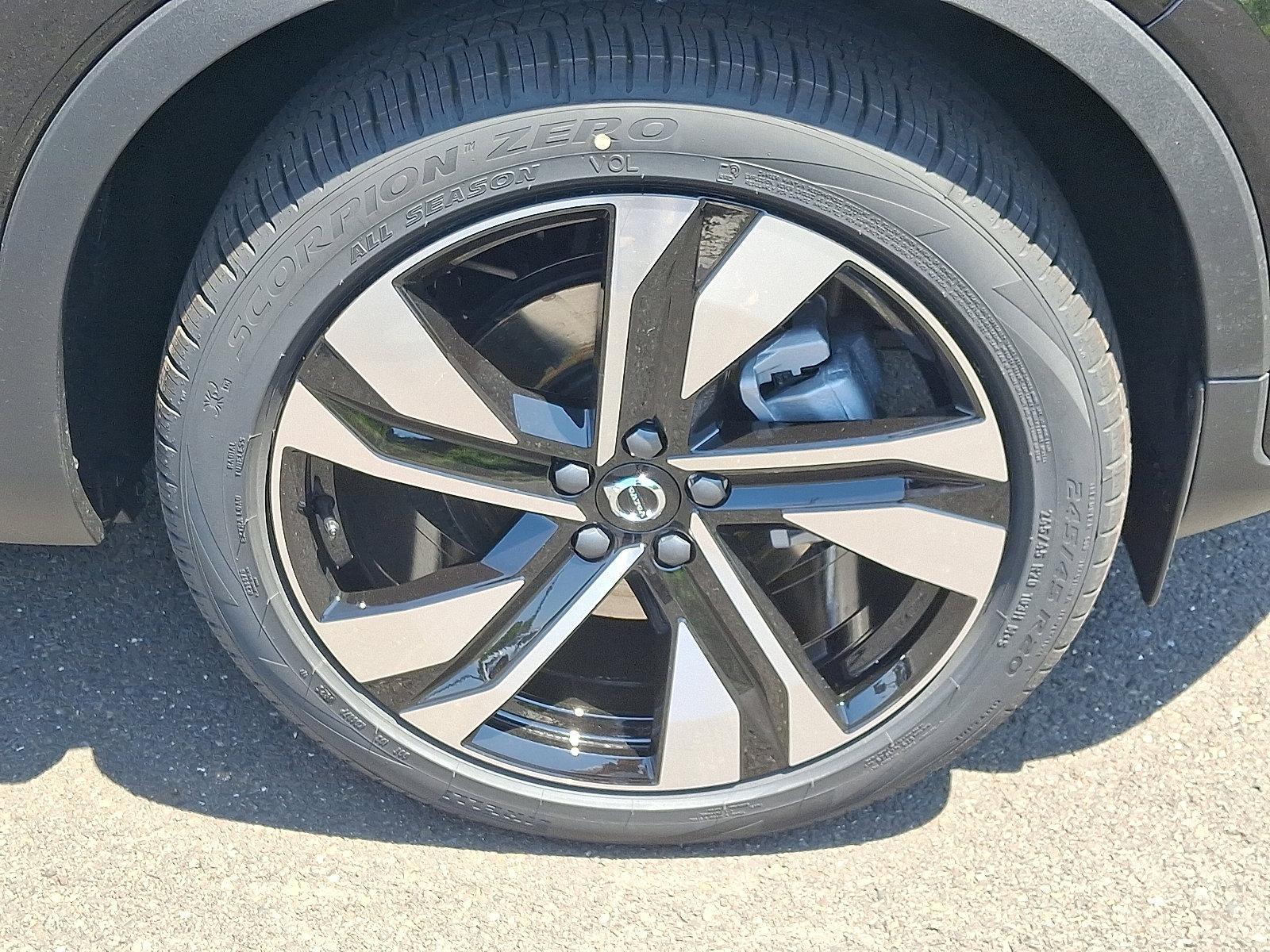 2025 Volvo XC40 Vehicle Photo in Trevose, PA 19053